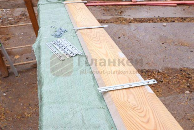 Закрепление крепежа на пласте планкена