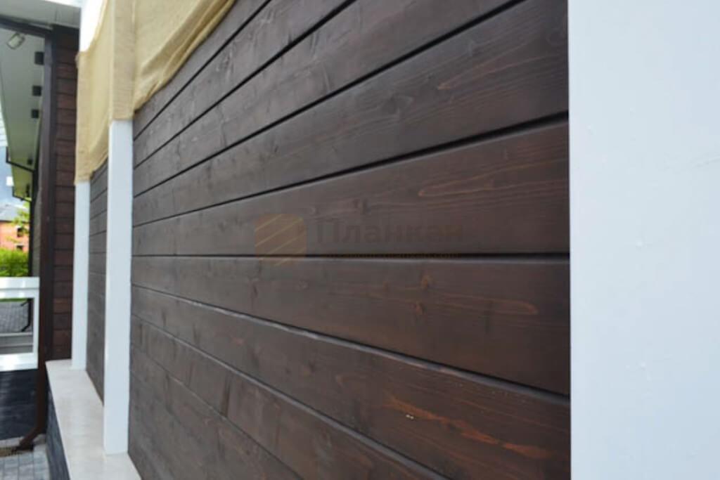 монтаж планкена на стену внутри помещения