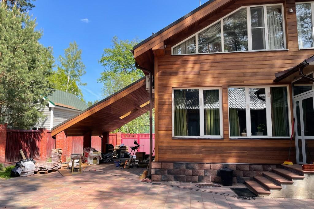 евровагонка на фасаде дома