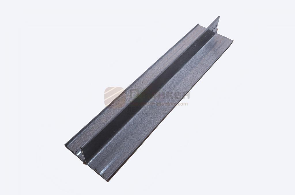 Оцинкованный Т-образный профиль с полимерным покрытием 65х30х3000