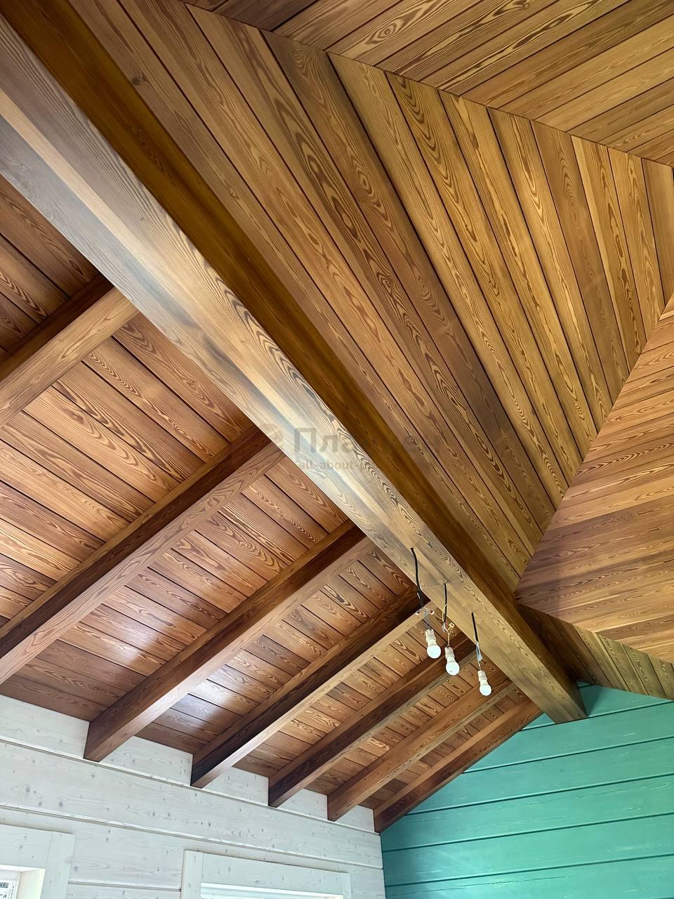 Потолок из планкена: от выбора материалов до крепления