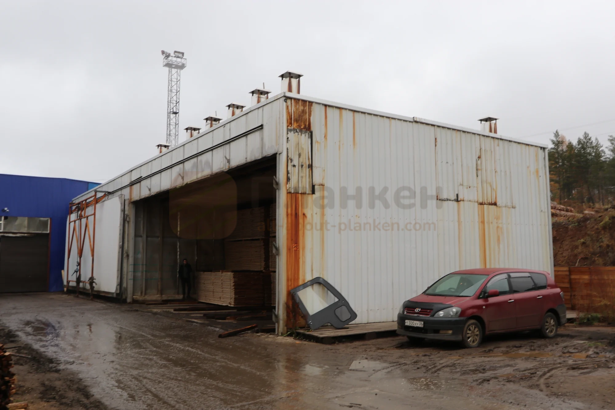 Промышленная сушильная камера снаружи